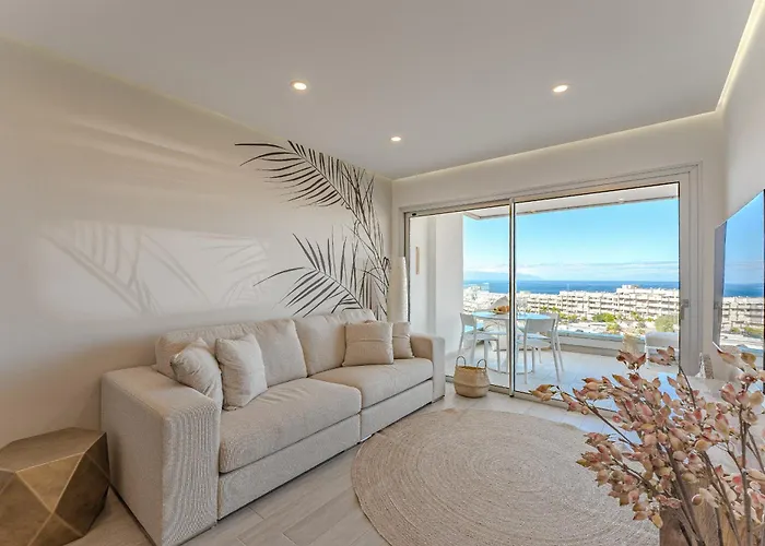 Ocean Garden Sunset & Sunrise - Heated Pool Apartment *