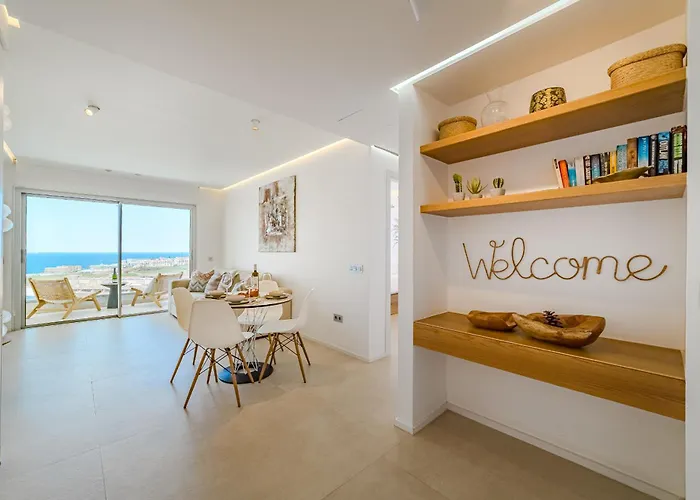 Ocean Garden Sunset & Sunrise - Heated Pool Apartment *