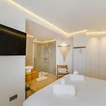 Ocean Garden Sunset & Sunrise - Heated Pool Daire