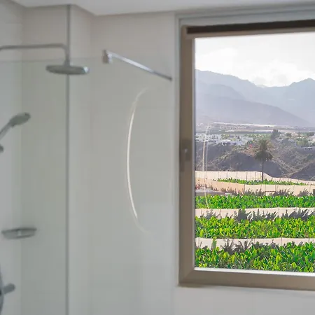 Ocean Garden Sunset & Sunrise - Heated Pool Apartament *