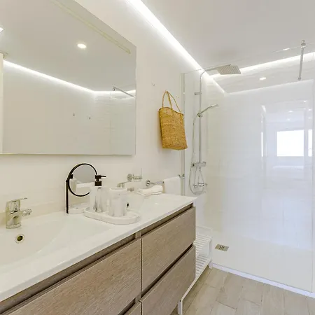 아파트 Ocean Garden Sunset & Sunrise - Heated Pool - Ac - Lounge Zone *