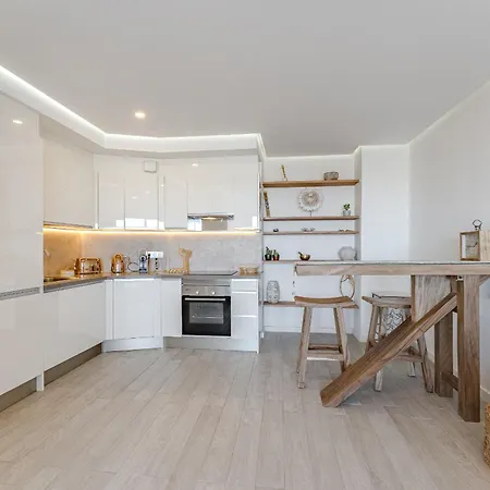 아파트 Ocean Garden Sunset & Sunrise - Heated Pool - Ac - Lounge Zone *