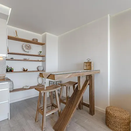 Ocean Garden Sunset & Sunrise - Heated Pool - Ac - Lounge Zone 아파트