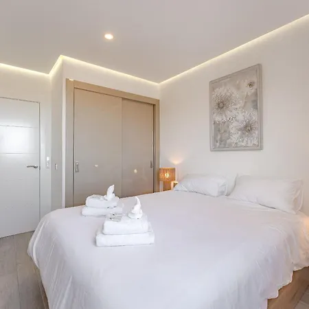 아파트 Ocean Garden Sunset & Sunrise - Heated Pool - Ac - Lounge Zone *