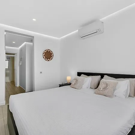 Ocean Garden Sunset & Sunrise - Heated Pool - Ac - Lounge Zone *