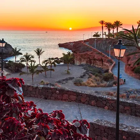 Ocean Garden Sunset & Sunrise - Heated Pool - Ac - Lounge Zone Apartment