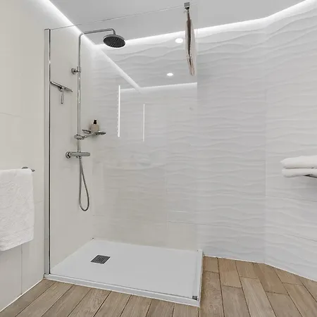 Ocean Garden Sunset&sunrise - Heated Pool - Ac - Lounge Zone Apartment