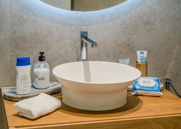 Ocean Garden Sunset & Sunrise - Heated Pool Apartamento *